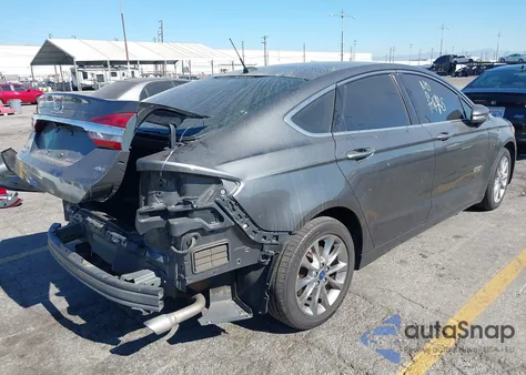 2018 Ford Fusion Energi Se Luxury z USA, uszkodzony, nr VIN 3FA6P0PU2JR204644